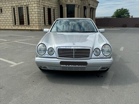 Mercedes E 240 1998