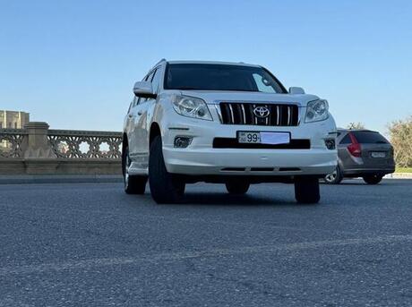 Toyota Land Cruiser Prado 2013
