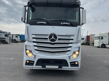Mercedes Actros 1846 2015