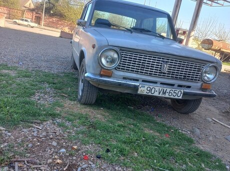LADA (VAZ) 21011 1983