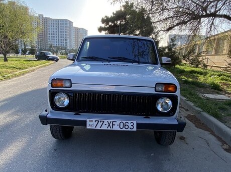 LADA (VAZ) Niva 2013