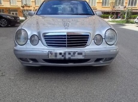 Mercedes E 270 2000