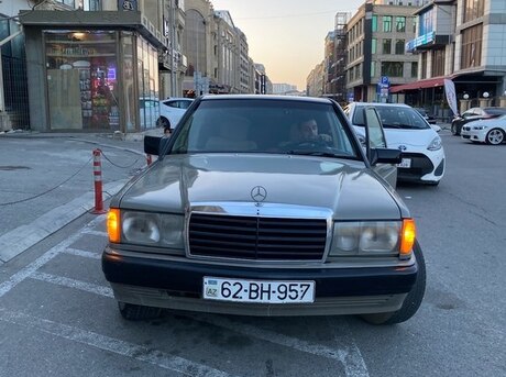 Mercedes 190 1992