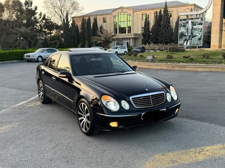 Mercedes E 270 2003