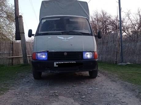 GAZ 330202-740 1996