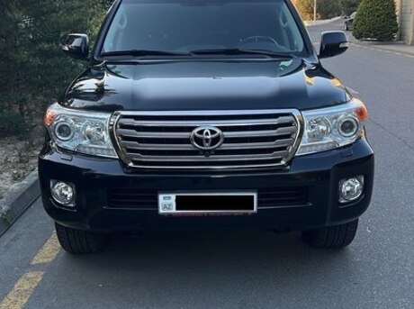Toyota Land Cruiser 2013