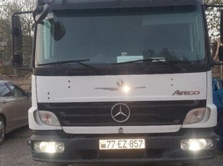 Mercedes Atego 818 2010