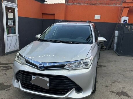 Toyota Corolla Fielder 2016