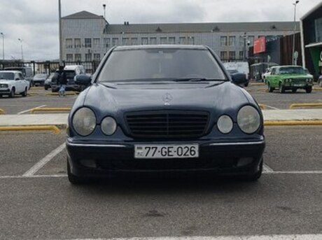 Mercedes E 220 d 2001