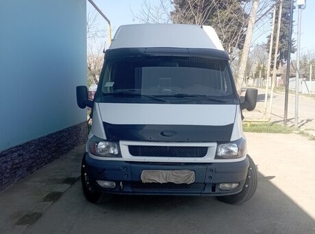 Ford Transit 2000