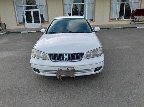 Nissan Sunny 2004