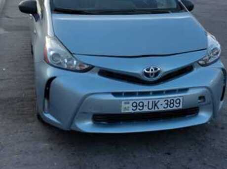 Toyota Prius V 2015