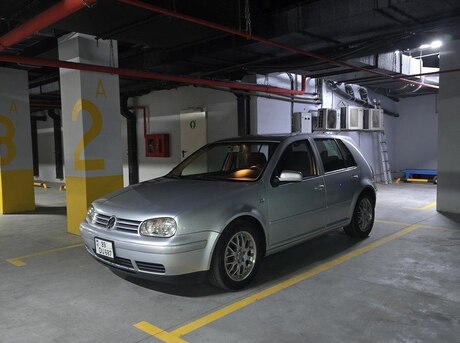 Volkswagen  2001