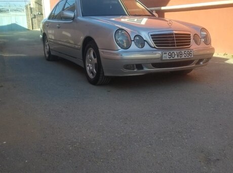 Mercedes E 220 d 2000