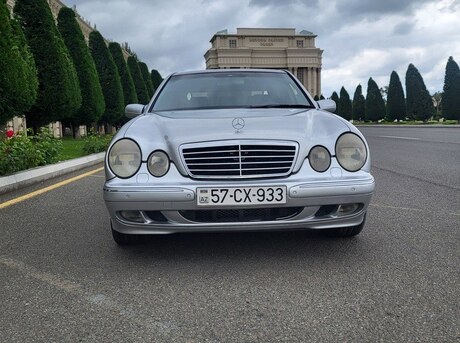 Mercedes E 240 2000