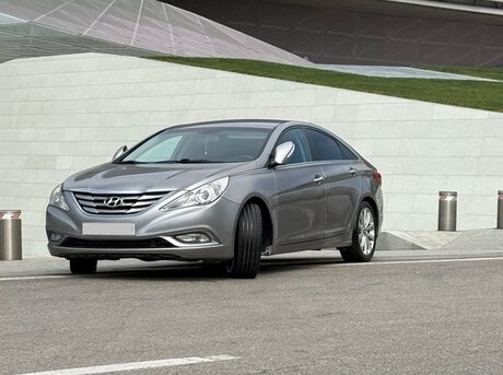 Hyundai Sonata 2010