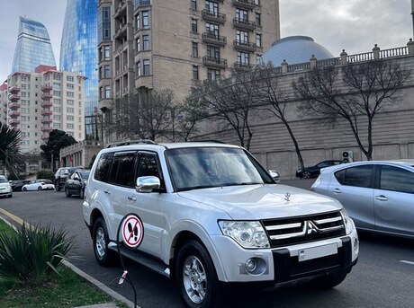 Mitsubishi Pajero 2008