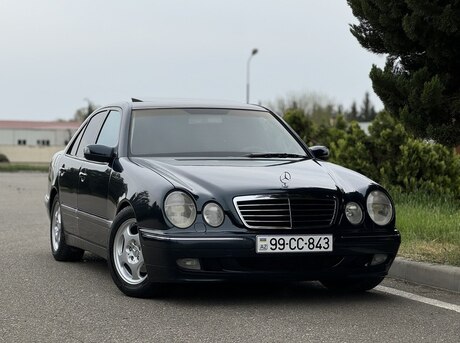 Mercedes E 240 2000
