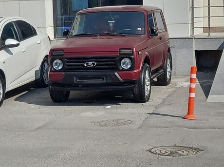 LADA (VAZ) Niva 2013