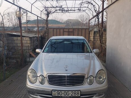 Mercedes E 240 2012