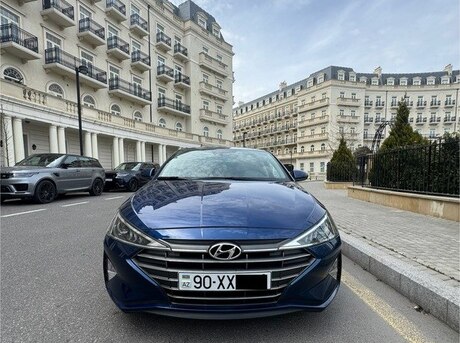 Hyundai Elantra 2019
