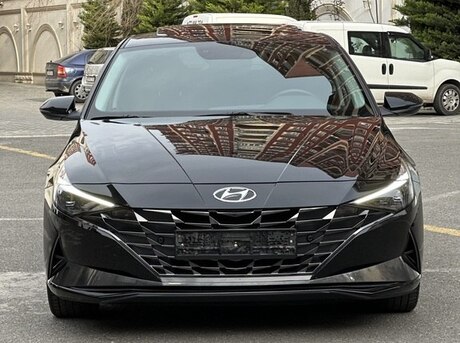 Hyundai Elantra 2021