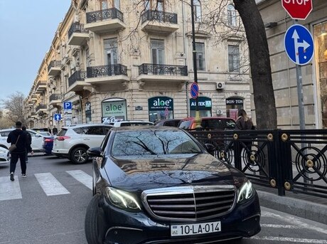 Mercedes E 200 d 2016