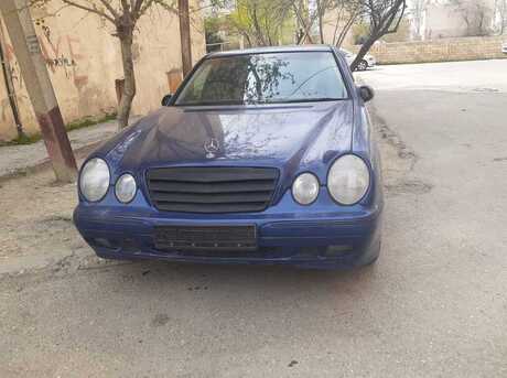 Mercedes E 240 1999
