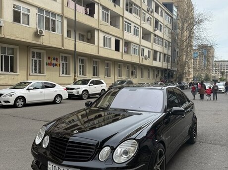 Mercedes  2005