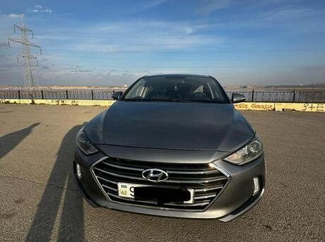 Hyundai Avante 2016