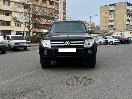 Mitsubishi Pajero 2008