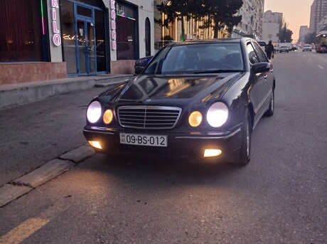 Mercedes E 270 2000