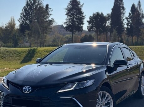 Toyota Camry 2023