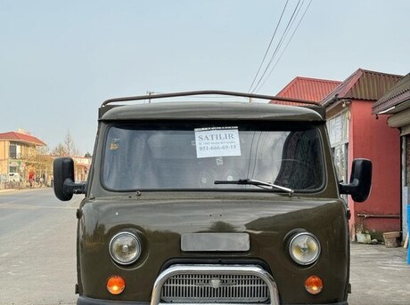 UAZ 452