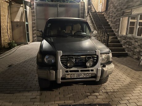 Mitsubishi Pajero 1993