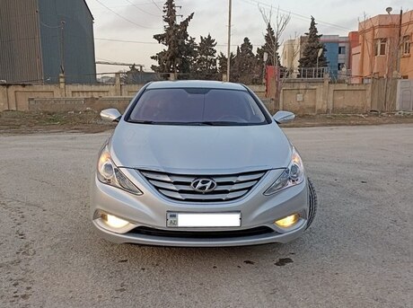 Hyundai Sonata 2010