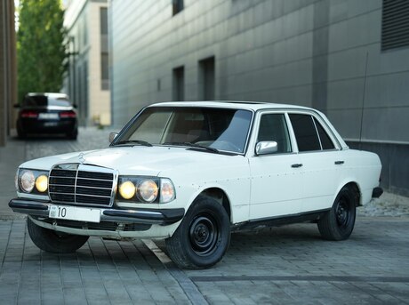 Mercedes E 230 1983