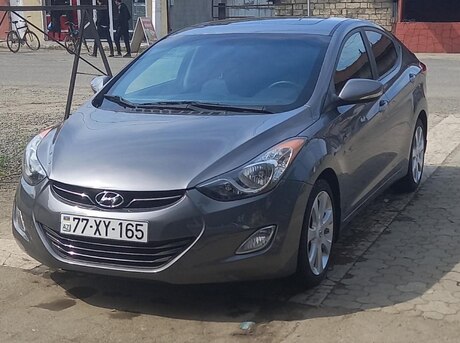 Hyundai Elantra 2013