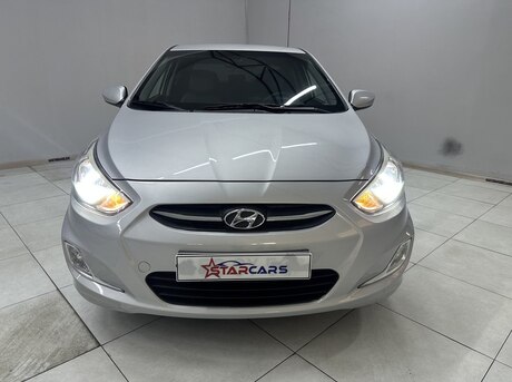 Hyundai Accent 2015