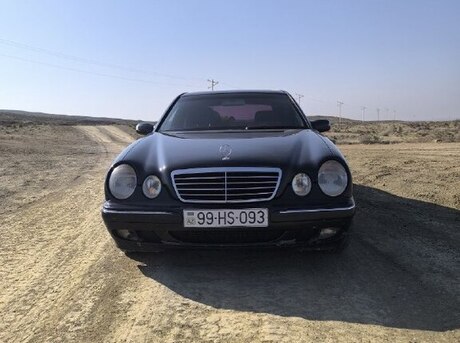 Mercedes E 270 2000