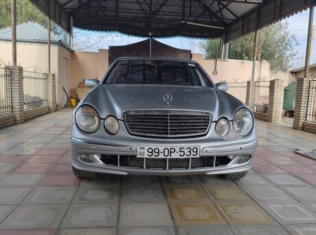 Mercedes E 270 2004
