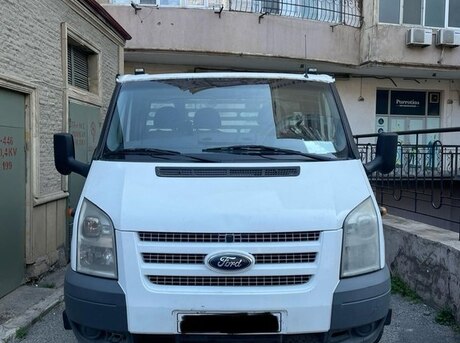 Ford Transit 2011