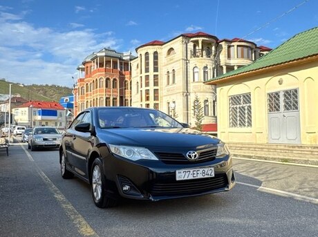Toyota Camry 2012