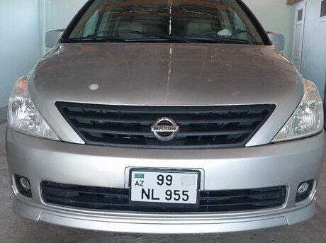 Nissan Presage 2010