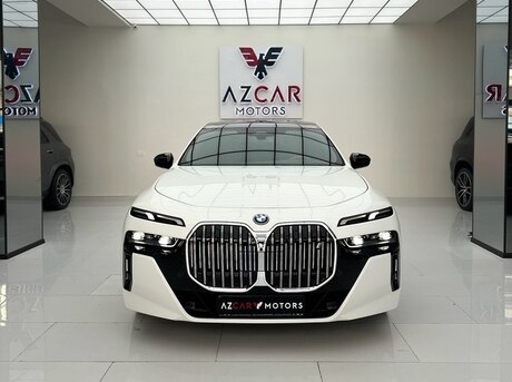 BMW i7