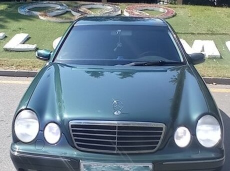 Mercedes E 220 d 2000