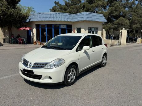 Nissan Tiida 2012