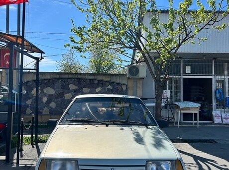 LADA (VAZ) 21099 2000