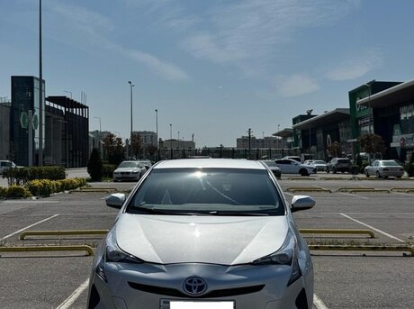 Toyota Prius 2016