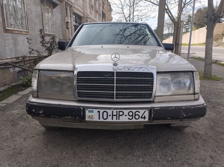 Mercedes E 230 1987